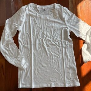 🦊 Old Navy Crisp White Long Sleeve Tee
